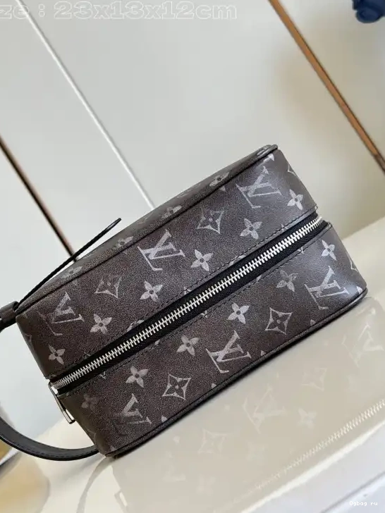 KIT LOCKER bag-23*13*12CM DOPP VUITTON LOUIS 0614